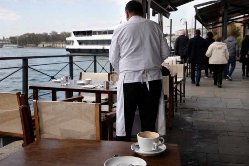 Bateaux Parisiens Bistro Parisien Dinner Cruise